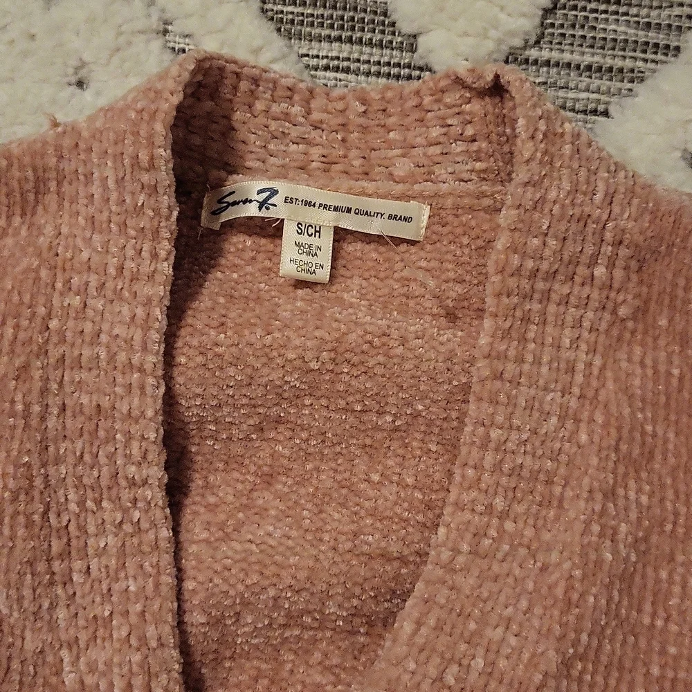 Sweater - Picture 4 of 5